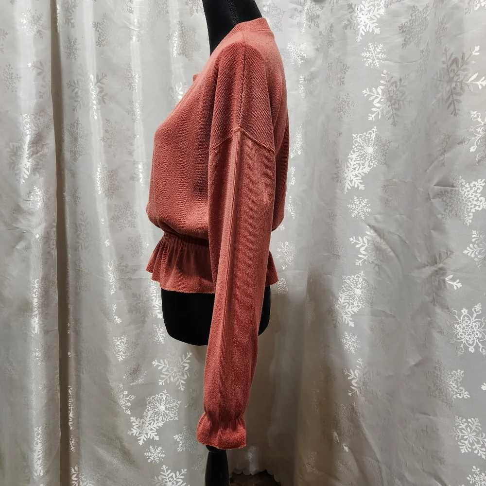 ZARA Basic Ribbed Knit Peplum Ruffle Top (S) - Picture 5 of 10